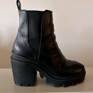 Steve Madden Roxie Booties